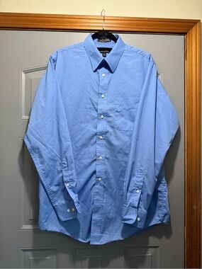 Classic Blue Men’s Button-Down Shirt- Massini 34/35 (15.5) wrinkle resistant
